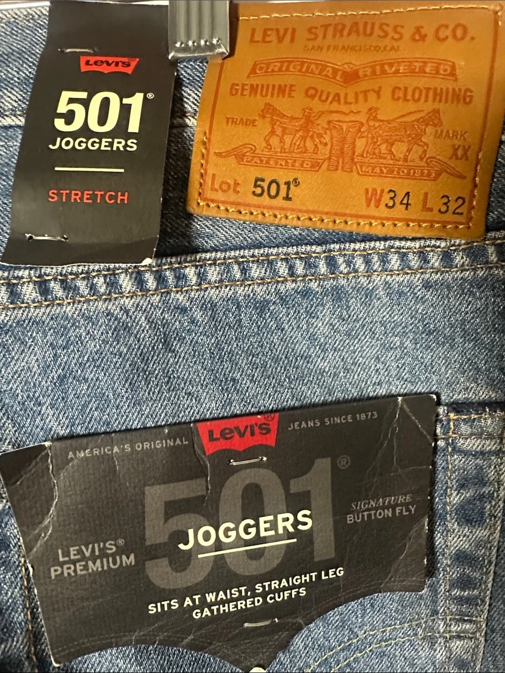 Levi's Men's Medium Blue Relaxed Jogger Jeans